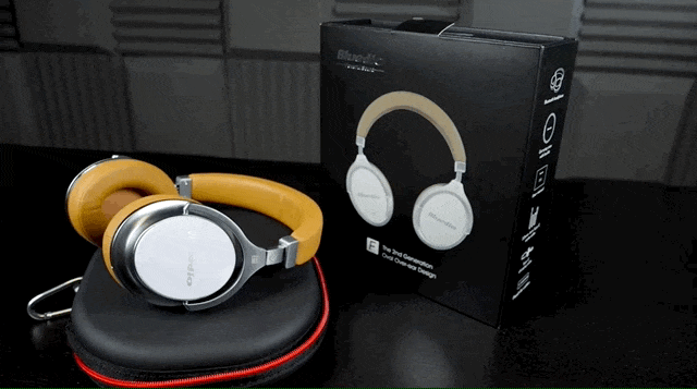 Gif shows a video panning the Bluedio F2 Package, including the box, headphones and case.