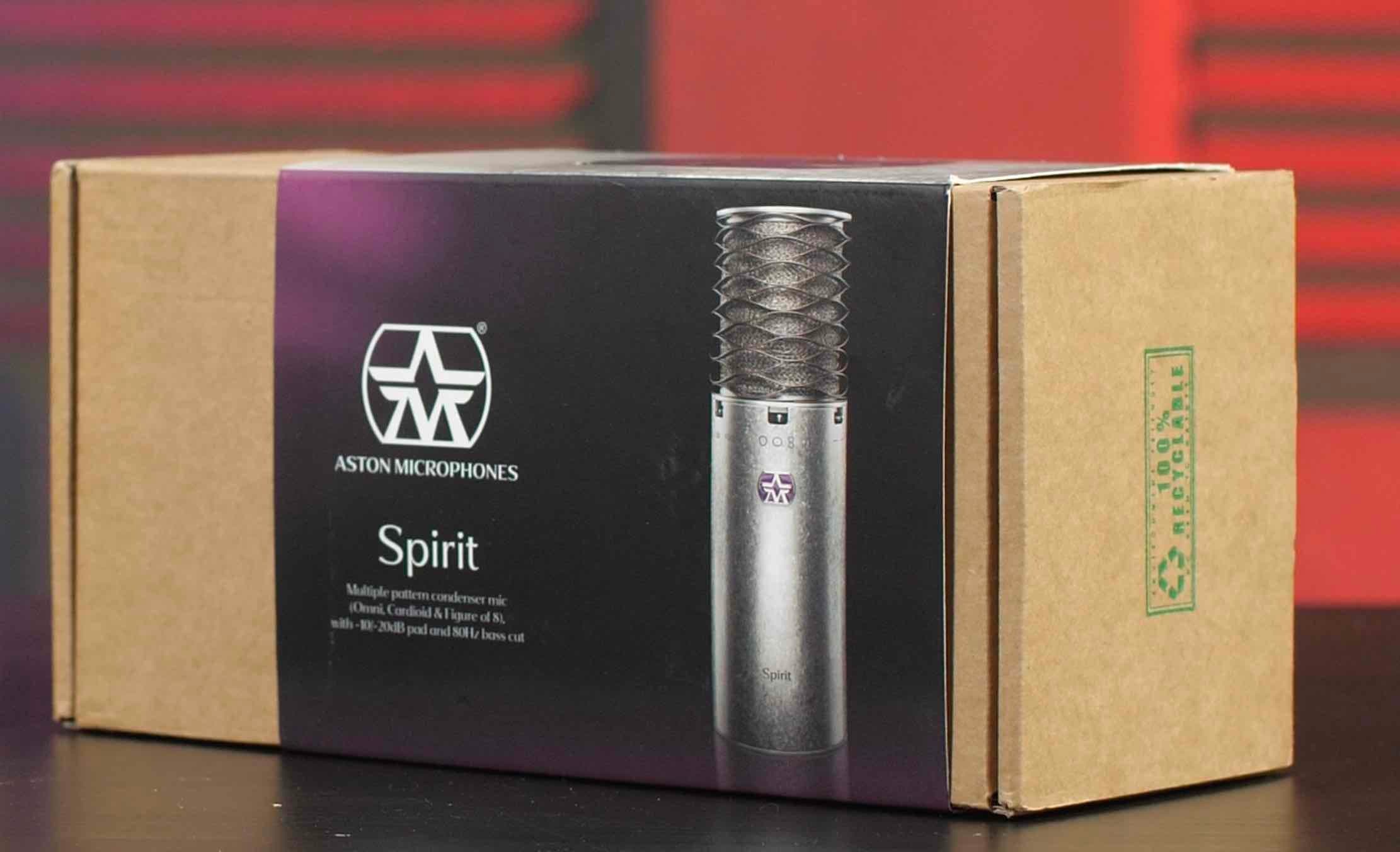 Image shows the Aston Spirit box.