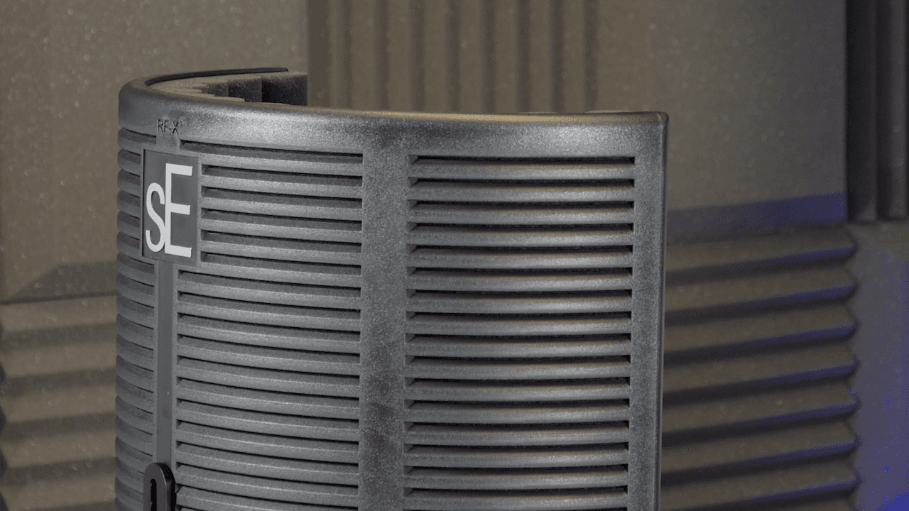 Image shows Image shows a close up of the sE Electronics Reflection Filter X Vocal Booth.