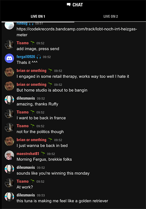 Screenshot shows the NTS chatroom widget.